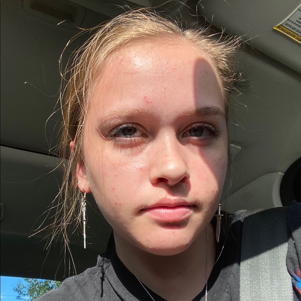 Meet your Posher, Lynsea